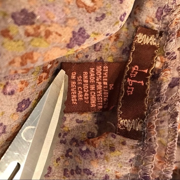 Three Shirts Size M Blouses - Picture 8 of 15